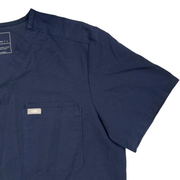 Figs Leon Three-Pocket Scrub Top Mens Large Navy Short Sleeve V-Neck FM1500 - Picture 3 of 11